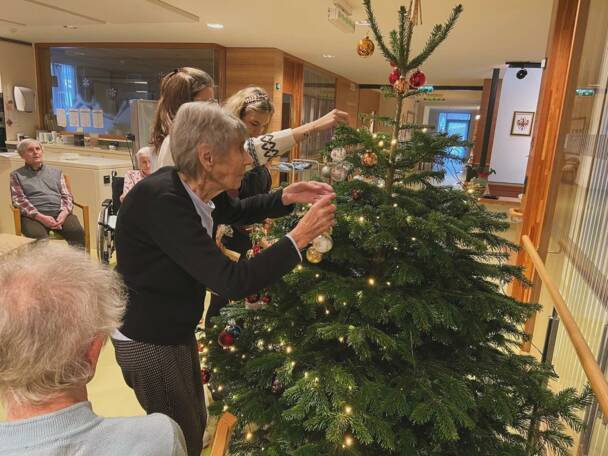 Gepflegtes Wohnen - Sozialzentrum Mayrhofen und Zell am Ziller - Weihnachten Neujahr Pechten